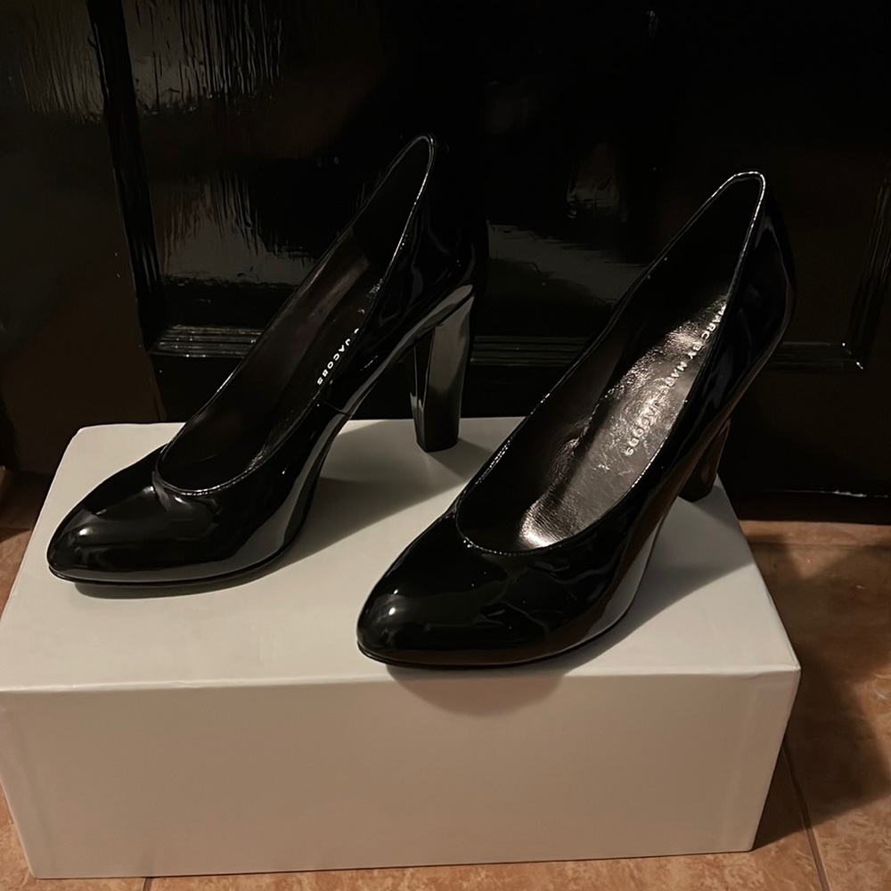 Marc by Marc Jacobs black patent leather heels 38.5